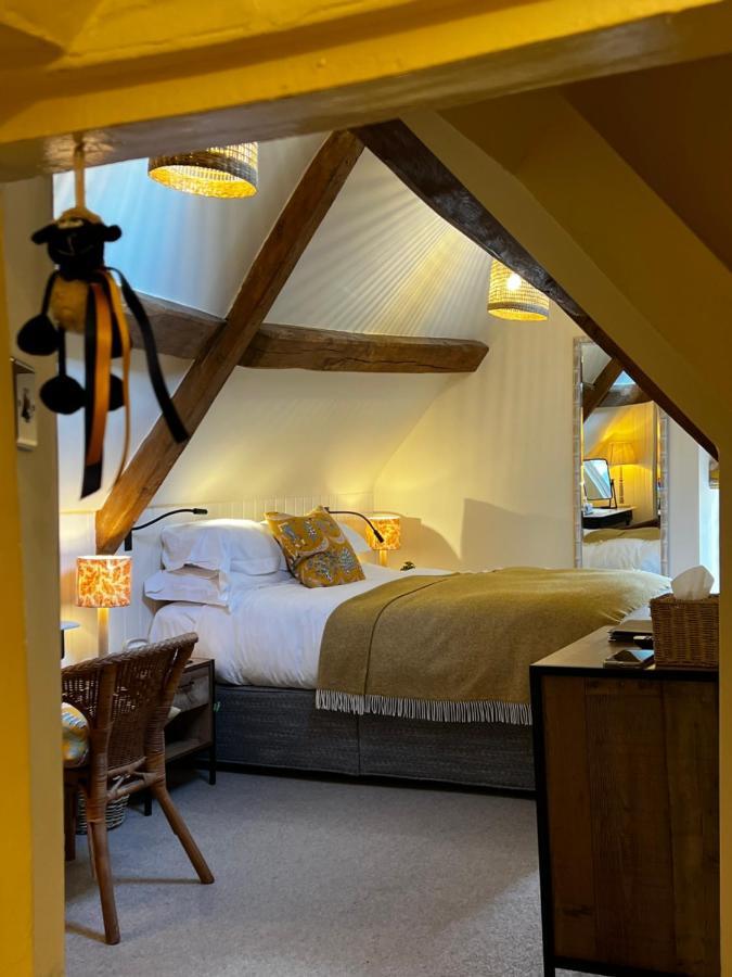 The Red Lion Inn Long Compton Esterno foto
