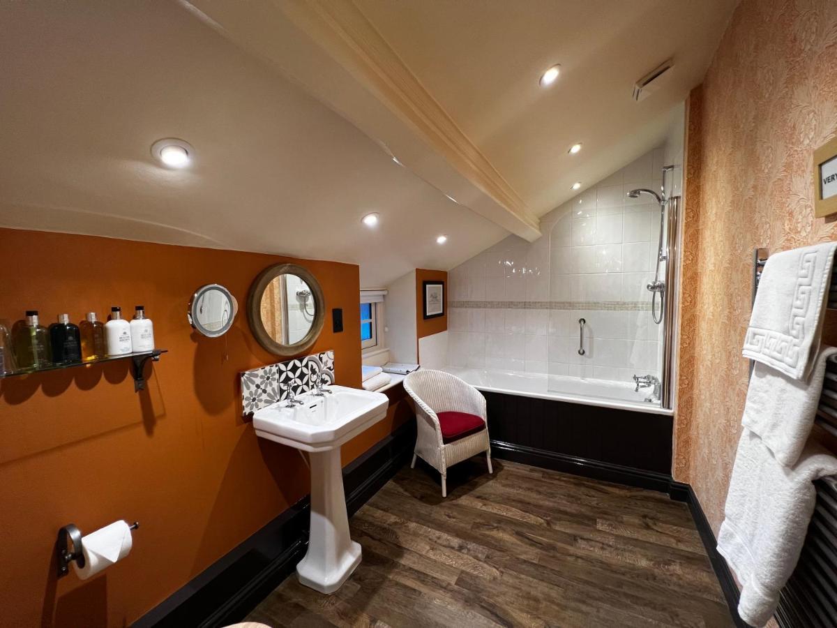 The Red Lion Inn Long Compton Esterno foto