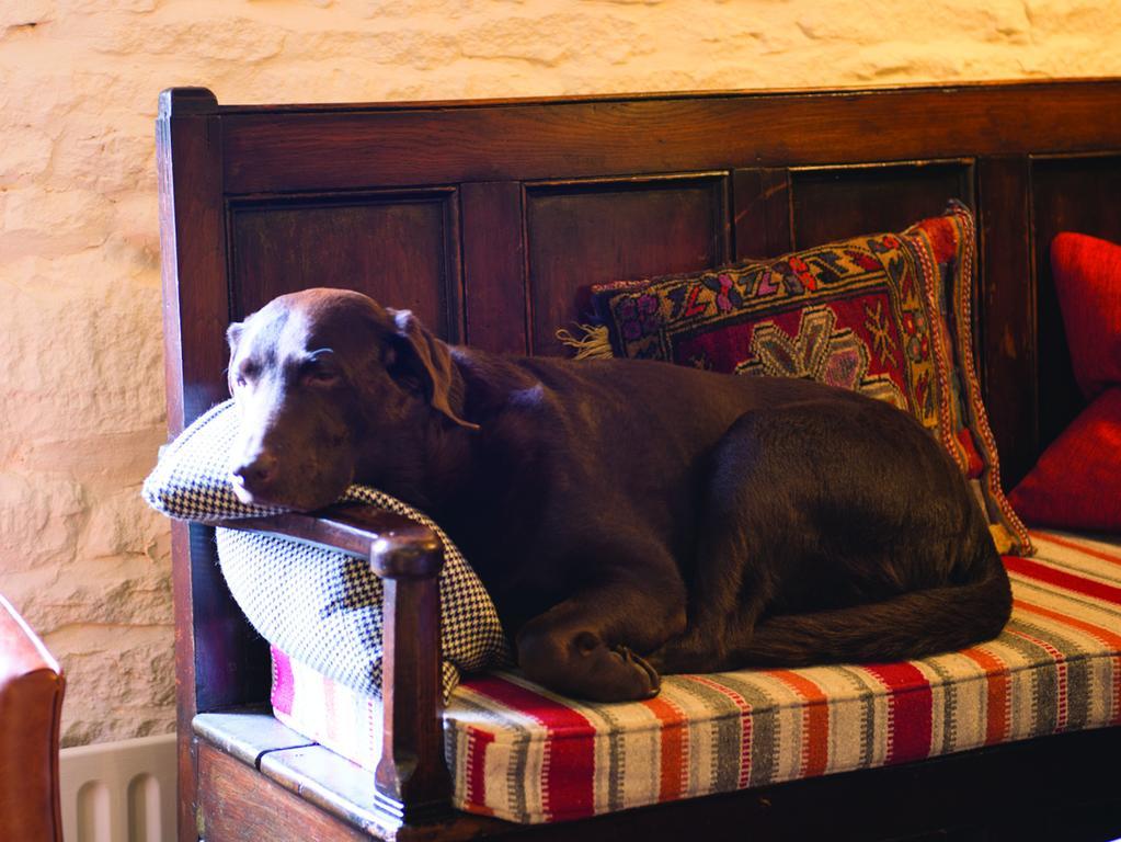 The Red Lion Inn Long Compton Esterno foto