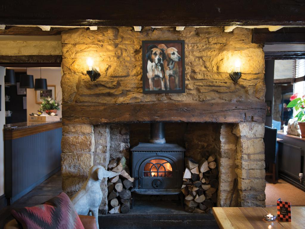 The Red Lion Inn Long Compton Esterno foto